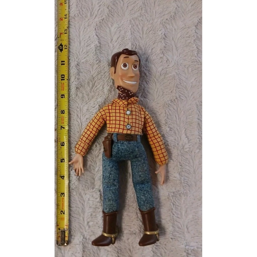 Vintage Toy Story 12 Inch Press Button Talking Woody Thinkway Toys No. 62948